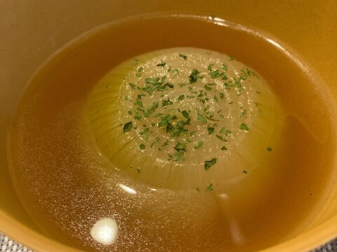 炊飯器で簡単柔らか☆丸ごと玉ねぎスープ♪